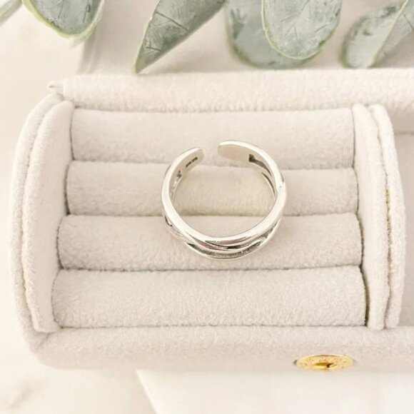 925 Sterling Silver Minimalist Ring Criss Cross Layer Ring Modern Ring - Picture 5 of 8